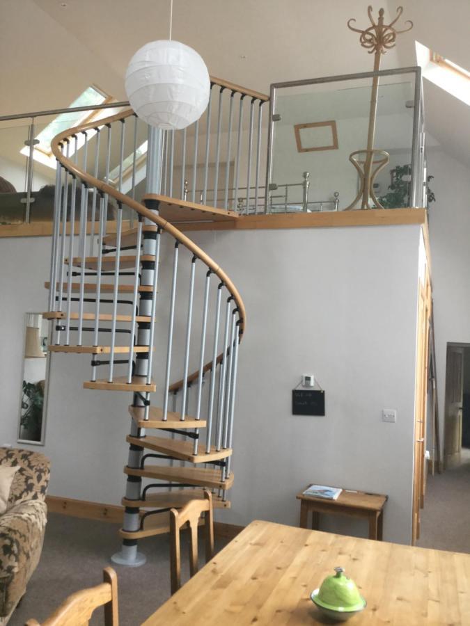 Auld Skuil Hotel Ashkirk ภายนอก รูปภาพ