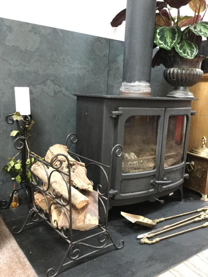 Auld Skuil Hotel Ashkirk ภายนอก รูปภาพ