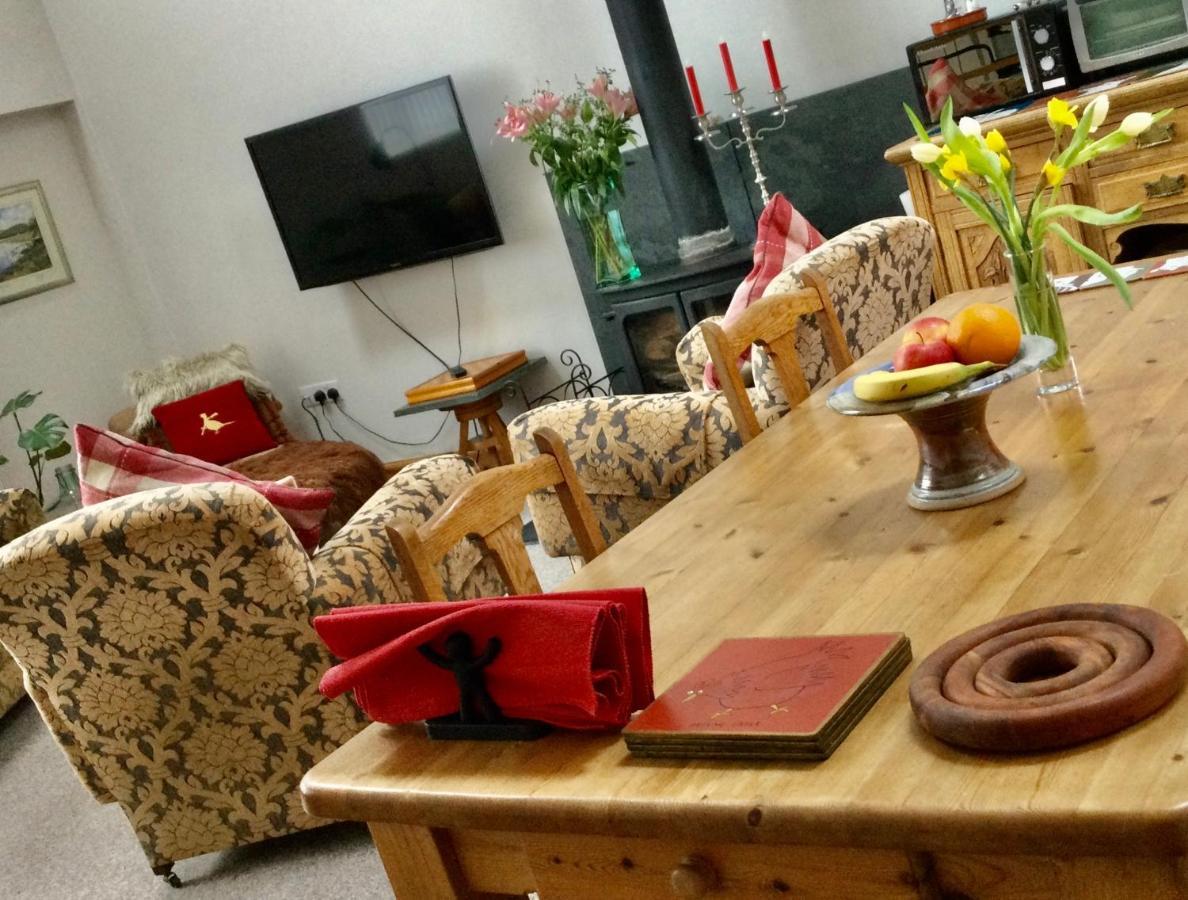 Auld Skuil Hotel Ashkirk ภายนอก รูปภาพ
